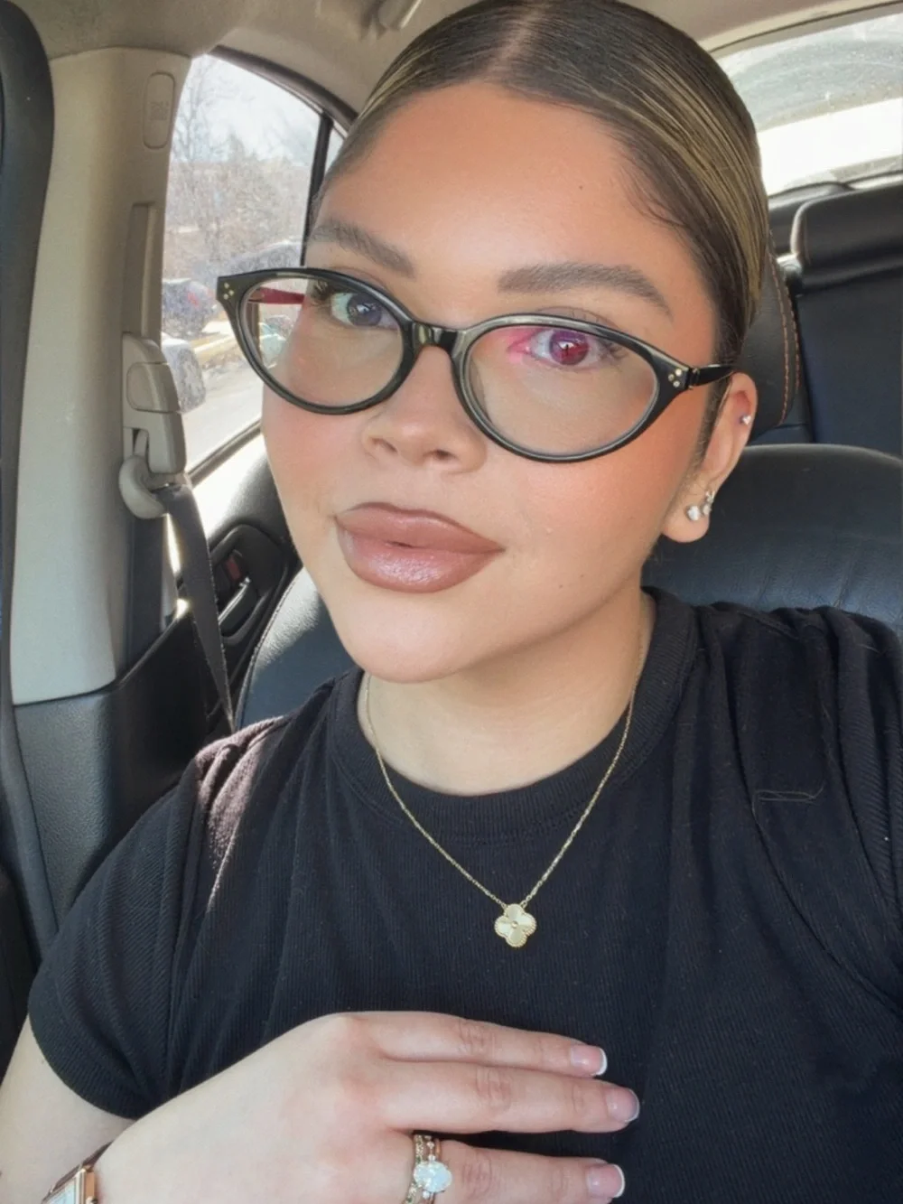 N/A 18k gold